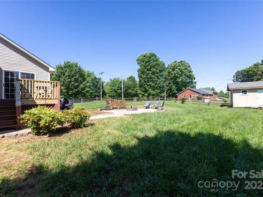 109 Hunter Court, Oakboro, NC 28129.  MLS# CAR4252652, YatesRealty ID 14987. 