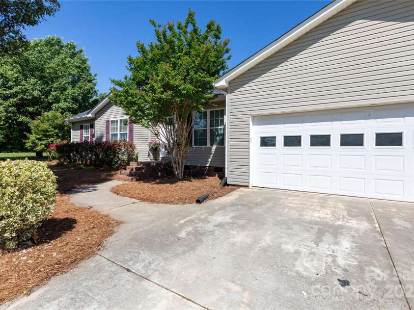109 Hunter Court, Oakboro, NC 28129.  MLS# CAR4252652, YatesRealty ID 14987. 