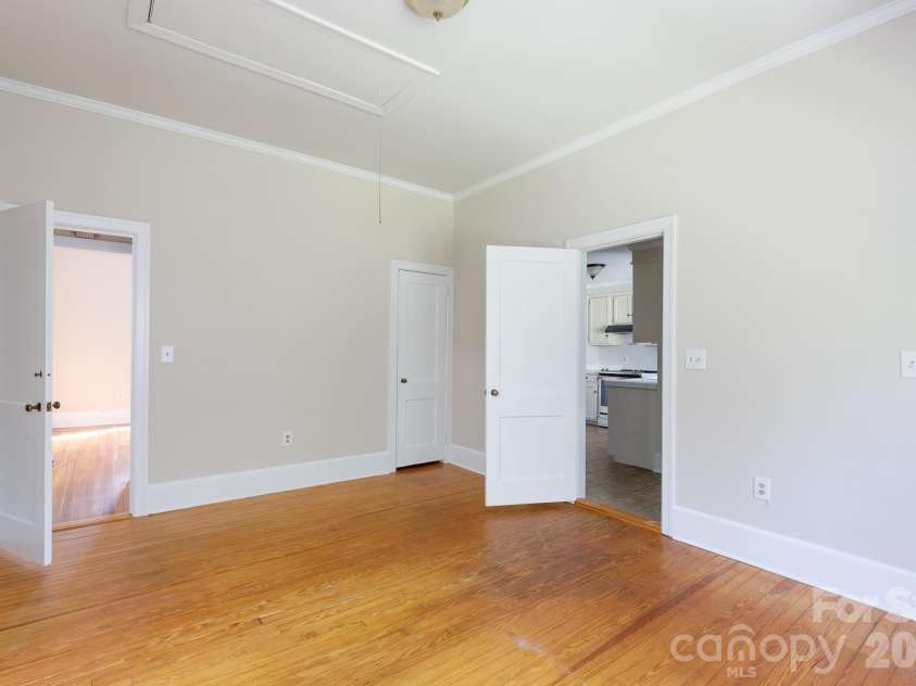 224 4th Avenue, Gastonia, NC 28052.  MLS# CAR4362798, YatesRealty ID 14989. Bedroom