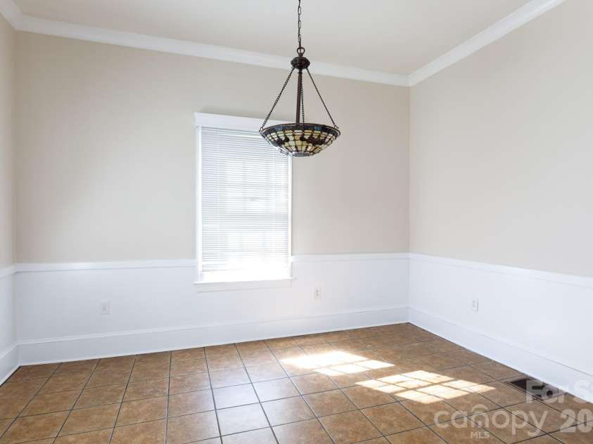 224 4th Avenue, Gastonia, NC 28052.  MLS# CAR4362798, YatesRealty ID 14989. Dining Room