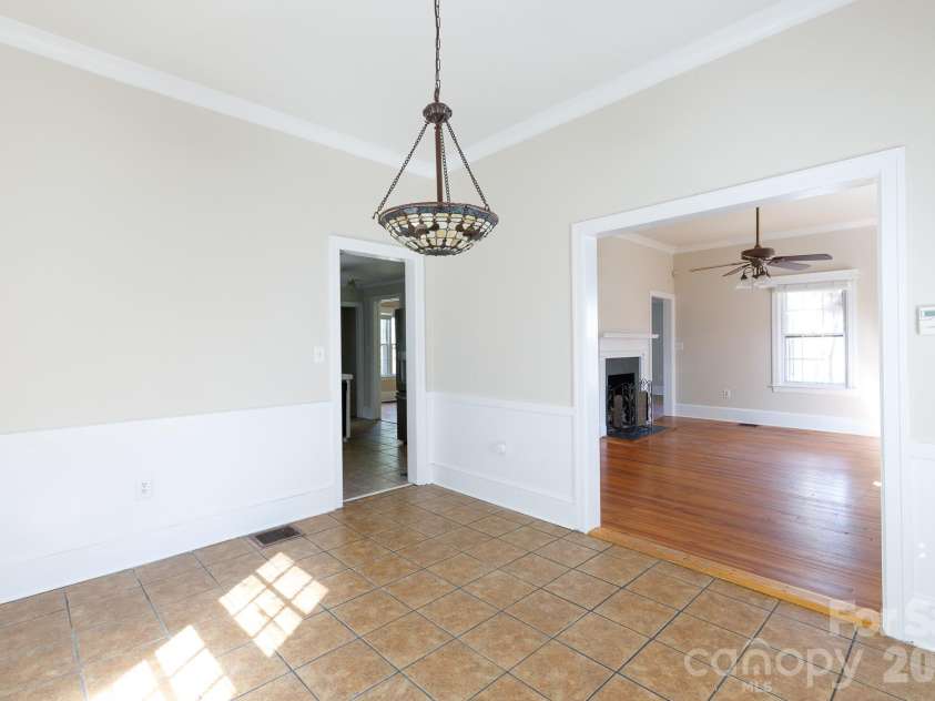 224 4th Avenue, Gastonia, NC 28052.  MLS# CAR4362798, YatesRealty ID 14989. Dining room