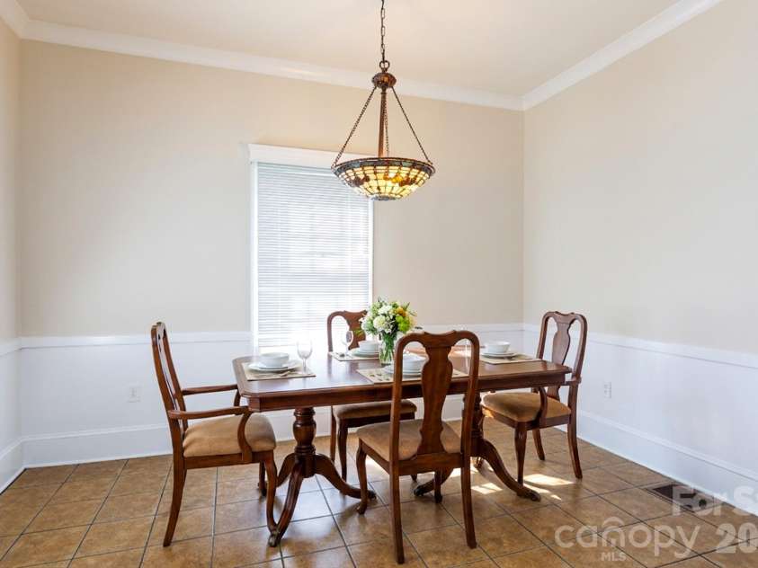 224 4th Avenue, Gastonia, NC 28052.  MLS# CAR4362798, YatesRealty ID 14989. Virtually staged
