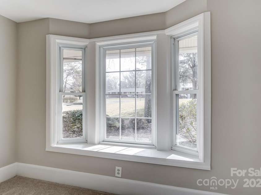 170 Sherwood Circle, Rock Hill, SC 29730.  MLS# CAR4220569, YatesRealty ID 1499. 2nd Bedroom