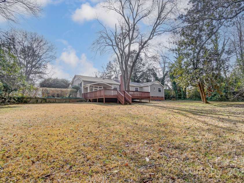 170 Sherwood Circle, Rock Hill, SC 29730.  MLS# CAR4220569, YatesRealty ID 1499. 