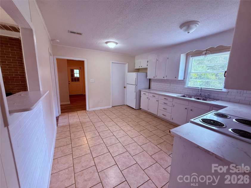 4209 Homeplace Drive, Shelby, NC 28152.  MLS# CAR4302755, YatesRealty ID 1499. 