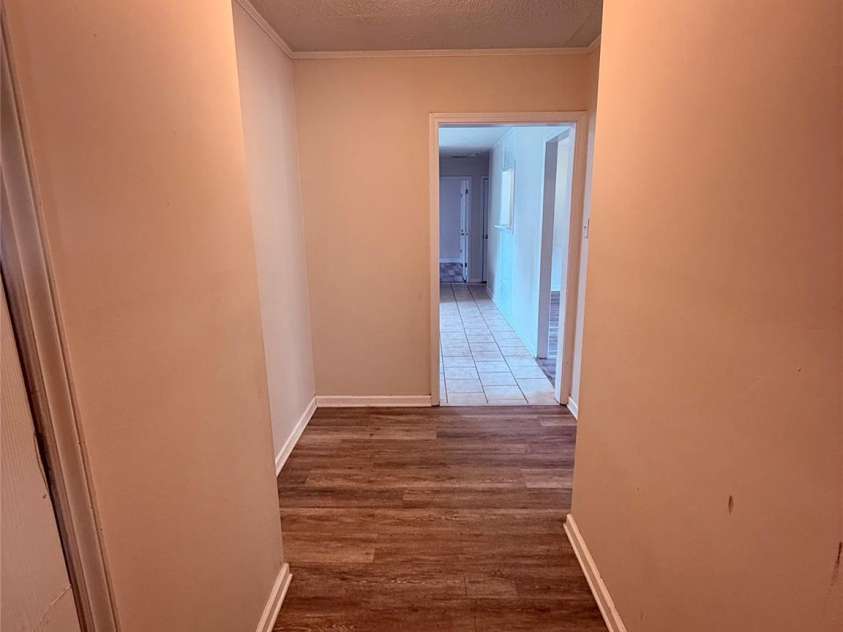 4209 Homeplace Drive, Shelby, NC 28152.  MLS# CAR4302755, YatesRealty ID 1499. Hallway to Kitchen