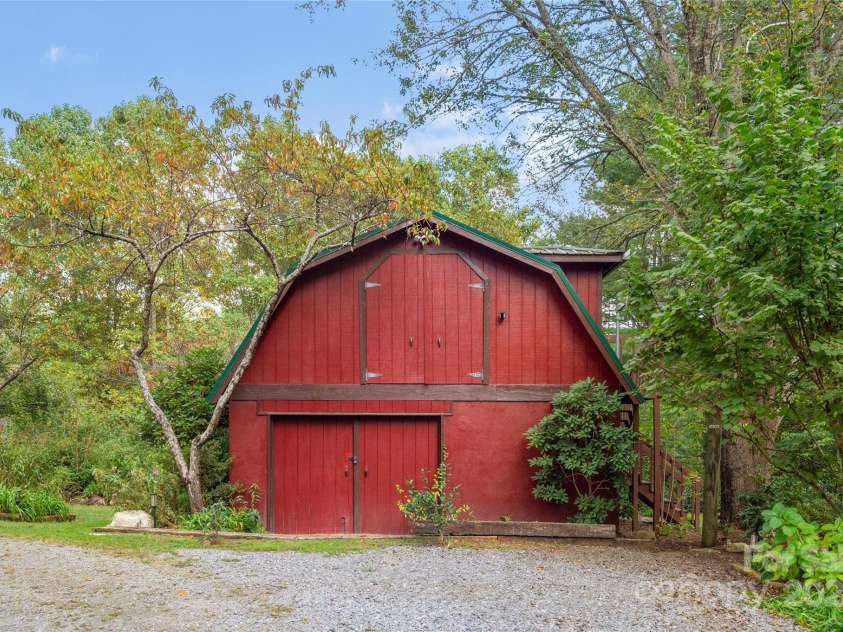 528 Padgettown Road, Black Mountain, NC 28711.  MLS# CAR4261507, YatesRealty ID 1499. Barn