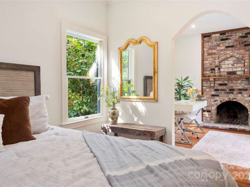 528 Padgettown Road, Black Mountain, NC 28711.  MLS# CAR4261507, YatesRealty ID 1499. Primary Suite