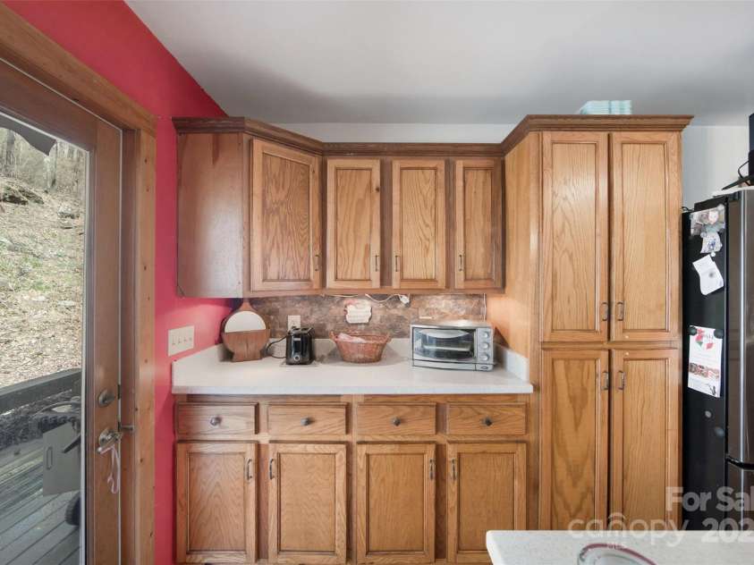 150 Sorghum Drive, Waynesville, NC 28785.  MLS# CAR4251906, YatesRealty ID 14990. 