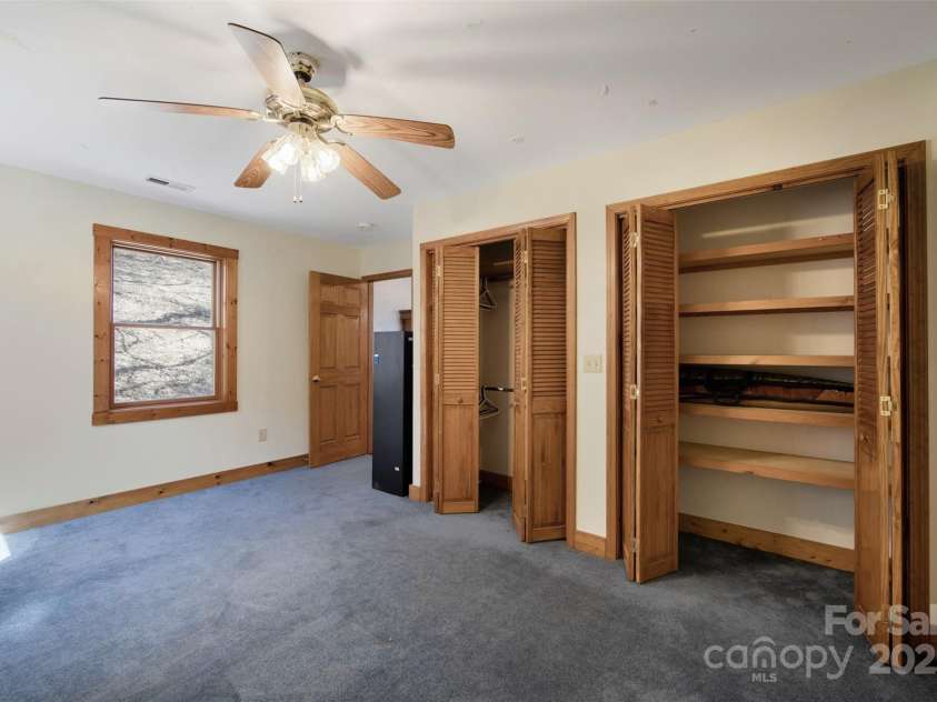 150 Sorghum Drive, Waynesville, NC 28785.  MLS# CAR4251906, YatesRealty ID 14990. 