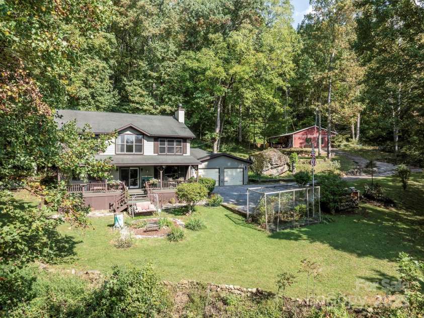 150 Sorghum Drive, Waynesville, NC 28785.  MLS# CAR4251906, YatesRealty ID 14990. 