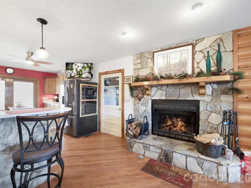 150 Sorghum Drive, Waynesville, NC 28785.  MLS# CAR4251906, YatesRealty ID 14990. 