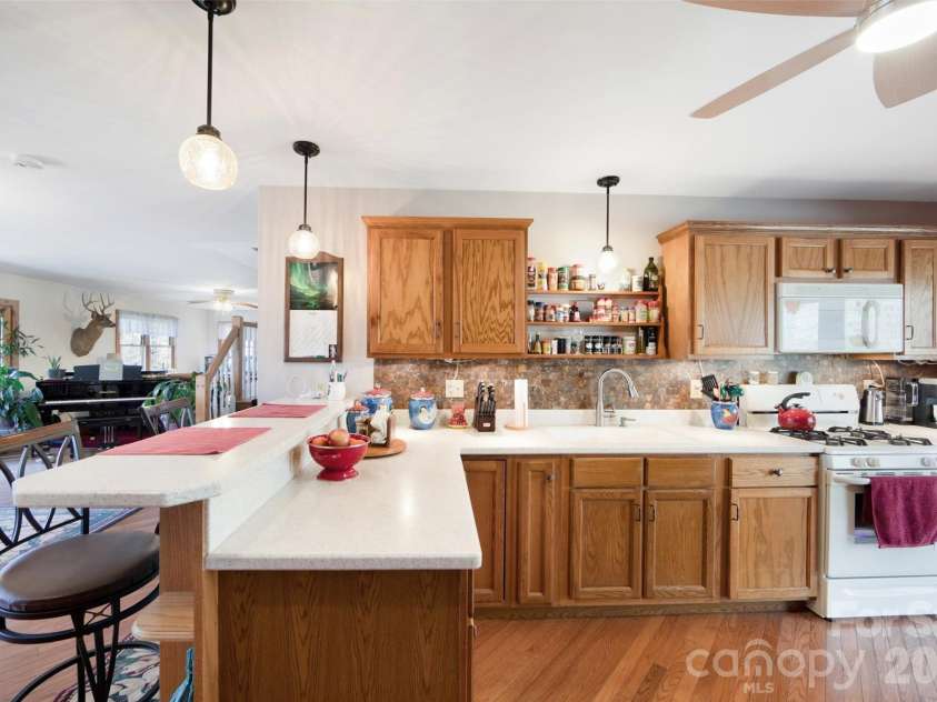 150 Sorghum Drive, Waynesville, NC 28785.  MLS# CAR4251906, YatesRealty ID 14990. 