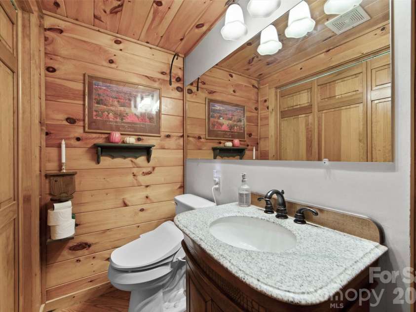 150 Sorghum Drive, Waynesville, NC 28785.  MLS# CAR4251906, YatesRealty ID 14990. 