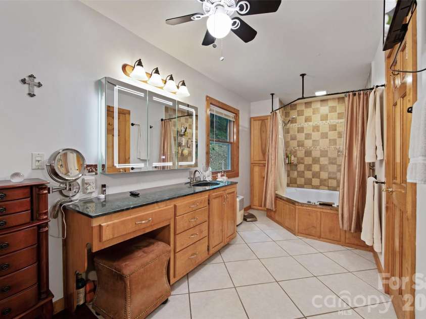 150 Sorghum Drive, Waynesville, NC 28785.  MLS# CAR4251906, YatesRealty ID 14990. 