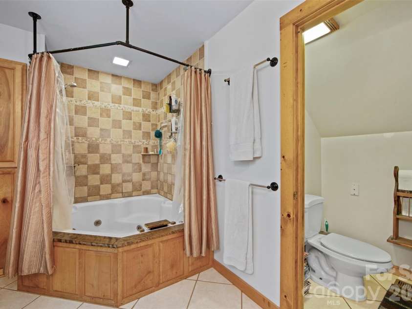 150 Sorghum Drive, Waynesville, NC 28785.  MLS# CAR4251906, YatesRealty ID 14990. 