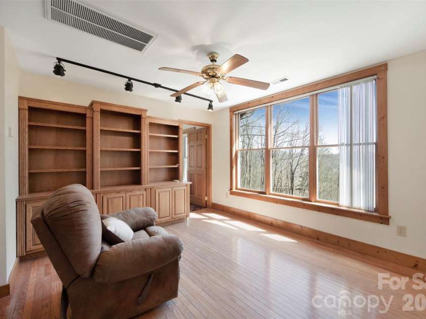 150 Sorghum Drive, Waynesville, NC 28785.  MLS# CAR4251906, YatesRealty ID 14990. 