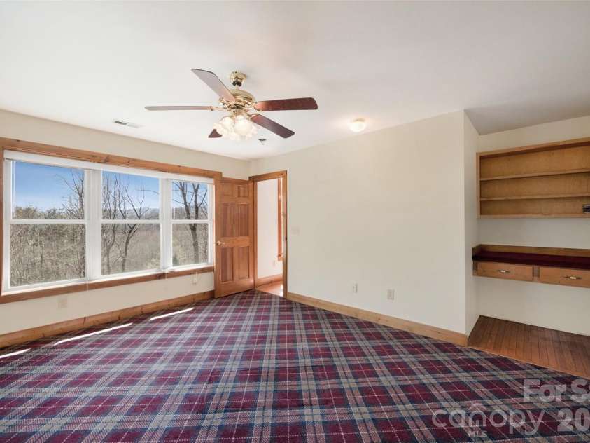 150 Sorghum Drive, Waynesville, NC 28785.  MLS# CAR4251906, YatesRealty ID 14990. 