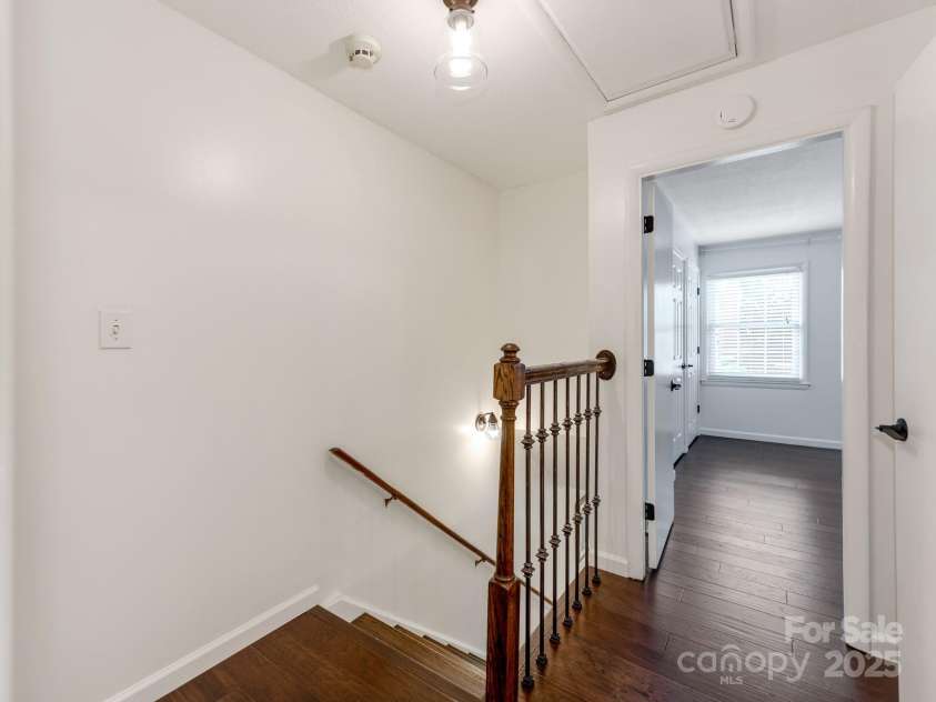 4605 Hedgemore Drive, Charlotte, NC 28209.  MLS# CAR4292889, YatesRealty ID 14992. 