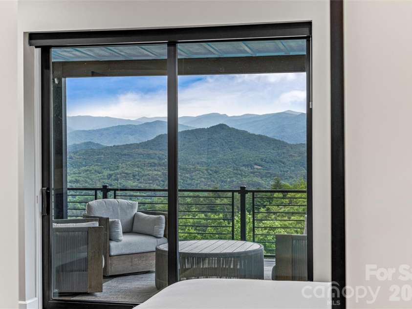 840 Fontana Trace Drive, Almond, NC 28702.  MLS# CAR4369929, YatesRealty ID 14992. 