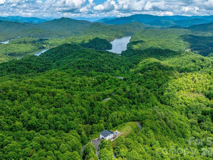 840 Fontana Trace Drive, Almond, NC 28702.  MLS# CAR4369929, YatesRealty ID 14992. 