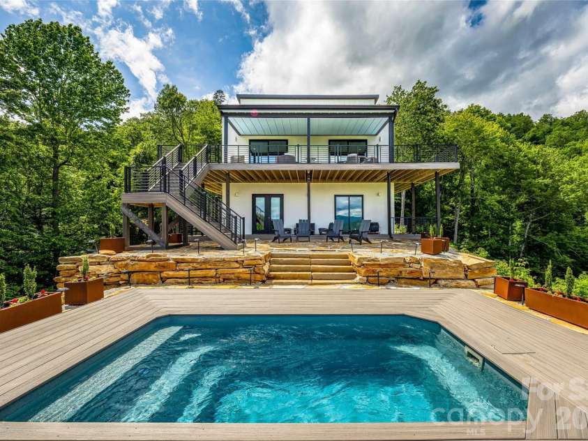 840 Fontana Trace Drive, Almond, NC 28702.  MLS# CAR4369929, YatesRealty ID 14992. 