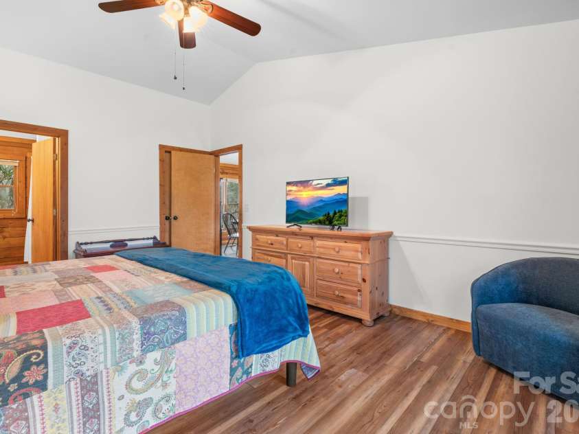 350 Eureka Hills Circle, Boone, NC 28607.  MLS# CAR4366812, YatesRealty ID 14993. 