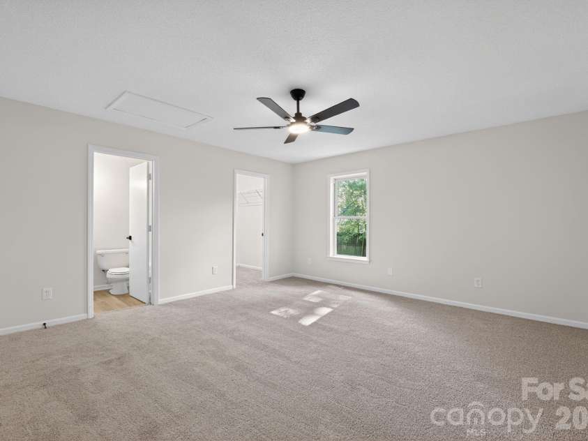 208 Pasour Street, Dallas, NC 28034.  MLS# CAR4371134, YatesRealty ID 14995. 