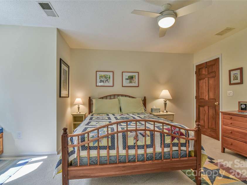 306 View Street, Black Mountain, NC 28711.  MLS# CAR4241357, YatesRealty ID 14995. 