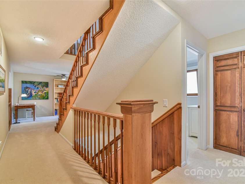 306 View Street, Black Mountain, NC 28711.  MLS# CAR4241357, YatesRealty ID 14995. 