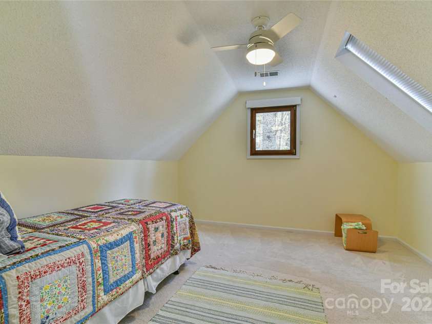 306 View Street, Black Mountain, NC 28711.  MLS# CAR4241357, YatesRealty ID 14995. Bonus Bedroom #5