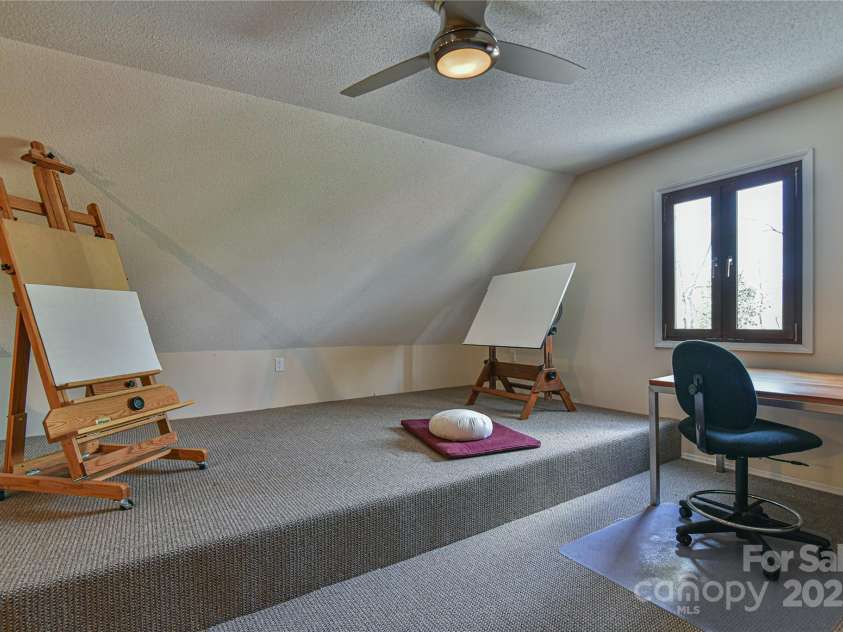 306 View Street, Black Mountain, NC 28711.  MLS# CAR4241357, YatesRealty ID 14995. Potential Studio