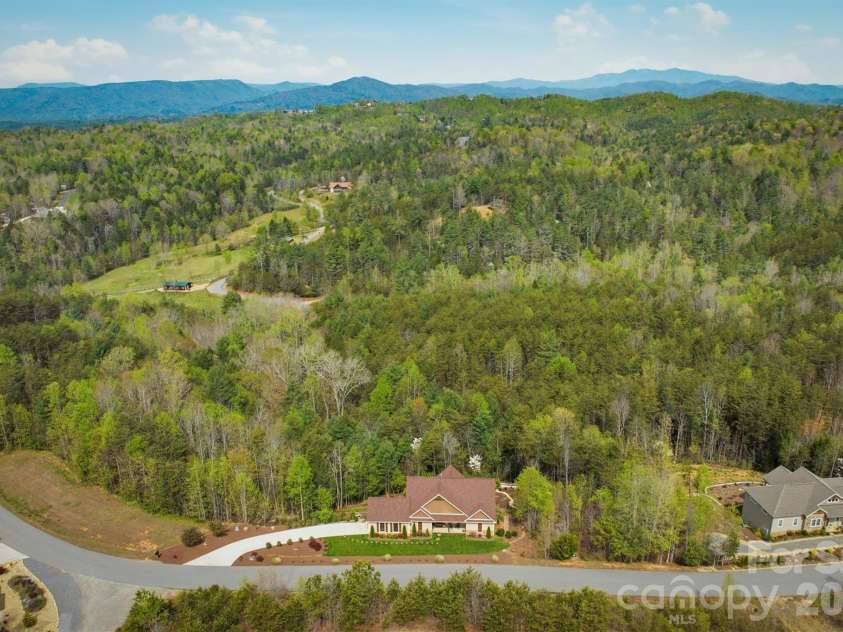1510 High Valley Way, Lenoir, NC 28645.  MLS# CAR4356151, YatesRealty ID 14996. 