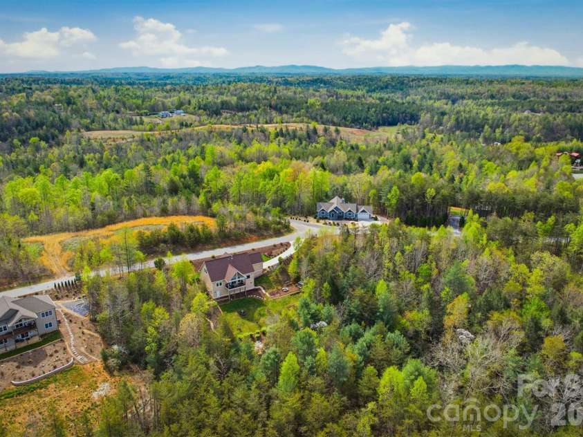 1510 High Valley Way, Lenoir, NC 28645.  MLS# CAR4356151, YatesRealty ID 14996. 