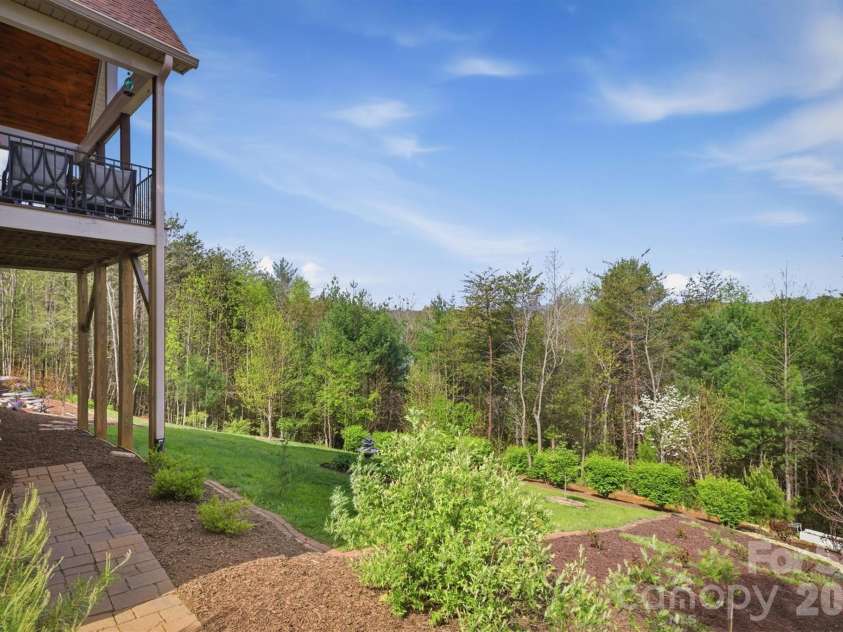 1510 High Valley Way, Lenoir, NC 28645.  MLS# CAR4356151, YatesRealty ID 14996. 