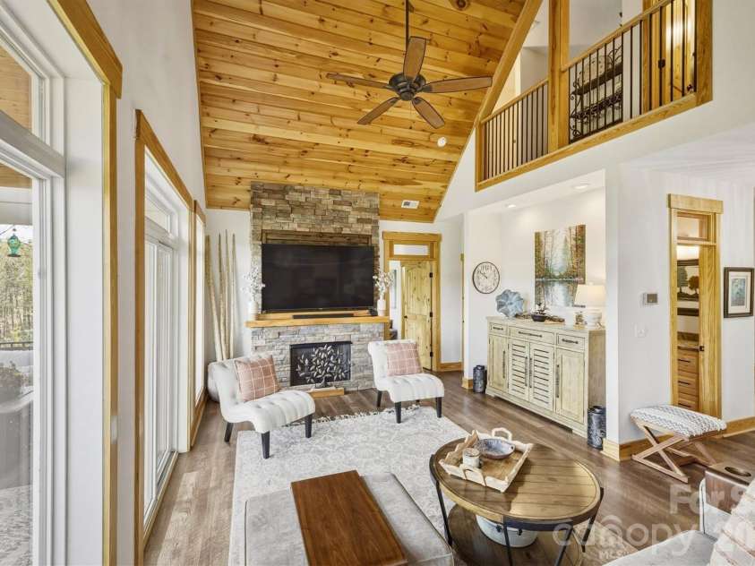 1510 High Valley Way, Lenoir, NC 28645.  MLS# CAR4356151, YatesRealty ID 14996. 