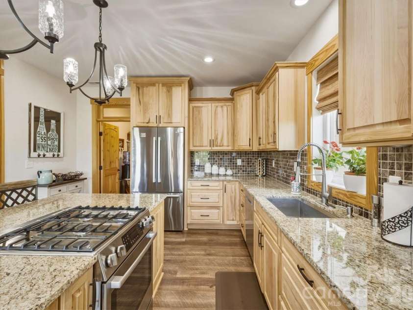 1510 High Valley Way, Lenoir, NC 28645.  MLS# CAR4356151, YatesRealty ID 14996. 