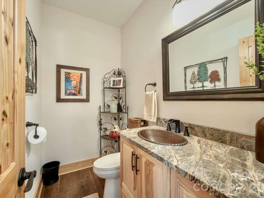1510 High Valley Way, Lenoir, NC 28645.  MLS# CAR4356151, YatesRealty ID 14996. 