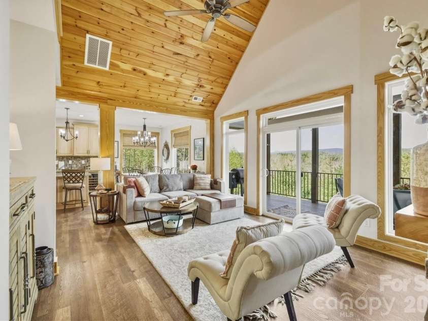 1510 High Valley Way, Lenoir, NC 28645.  MLS# CAR4356151, YatesRealty ID 14996. 