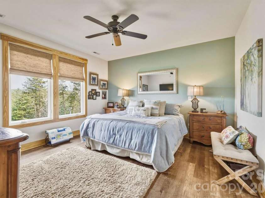 1510 High Valley Way, Lenoir, NC 28645.  MLS# CAR4356151, YatesRealty ID 14996. 