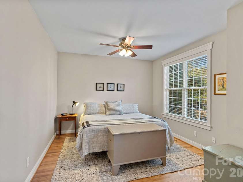 21307 Island Forest Drive, Cornelius, NC 28031.  MLS# CAR4325420, YatesRealty ID 14998. 