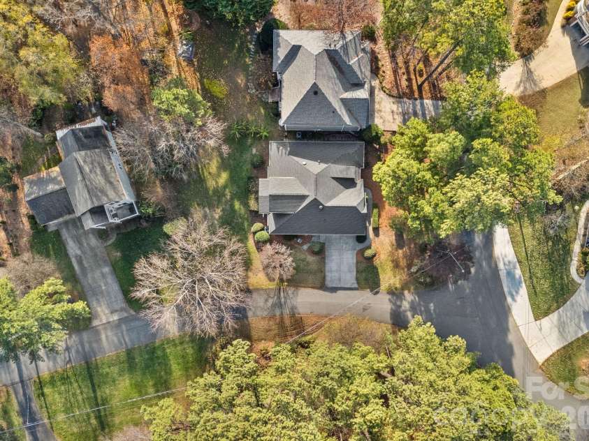 21307 Island Forest Drive, Cornelius, NC 28031.  MLS# CAR4325420, YatesRealty ID 14998. 