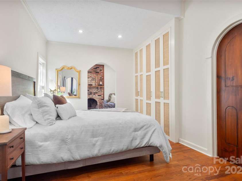 528 Padgettown Road, Black Mountain, NC 28711.  MLS# CAR4261507, YatesRealty ID 14998. Primary Suite with full bath and den. 