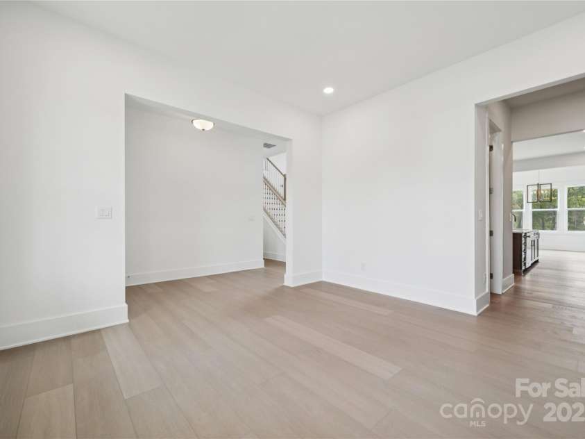 5104 Mint Harbor Way, Charlotte, NC 28269.  MLS# CAR4326029, YatesRealty ID 1500. Flex room