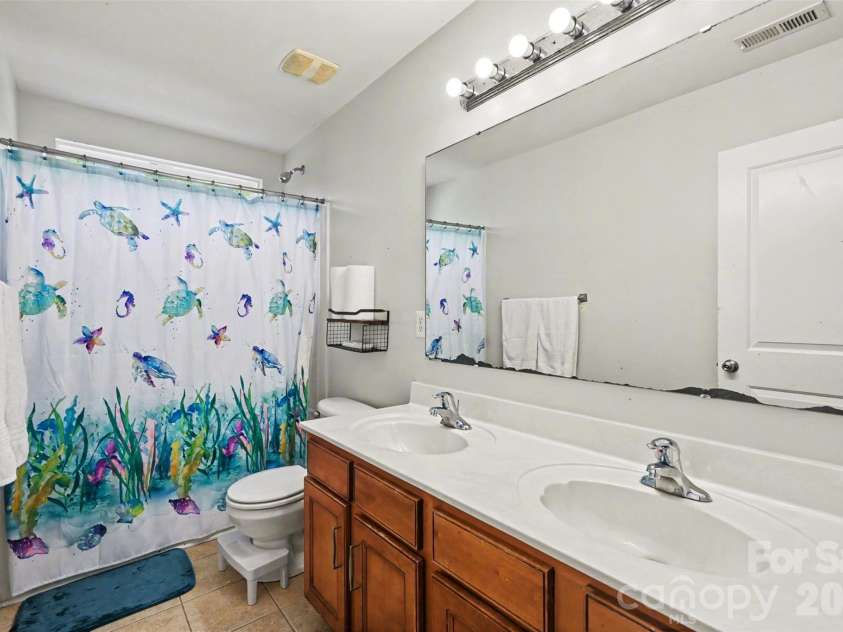 12700 Oldehurst Place, Charlotte, NC 28262.  MLS# CAR4373050, YatesRealty ID 15000. 