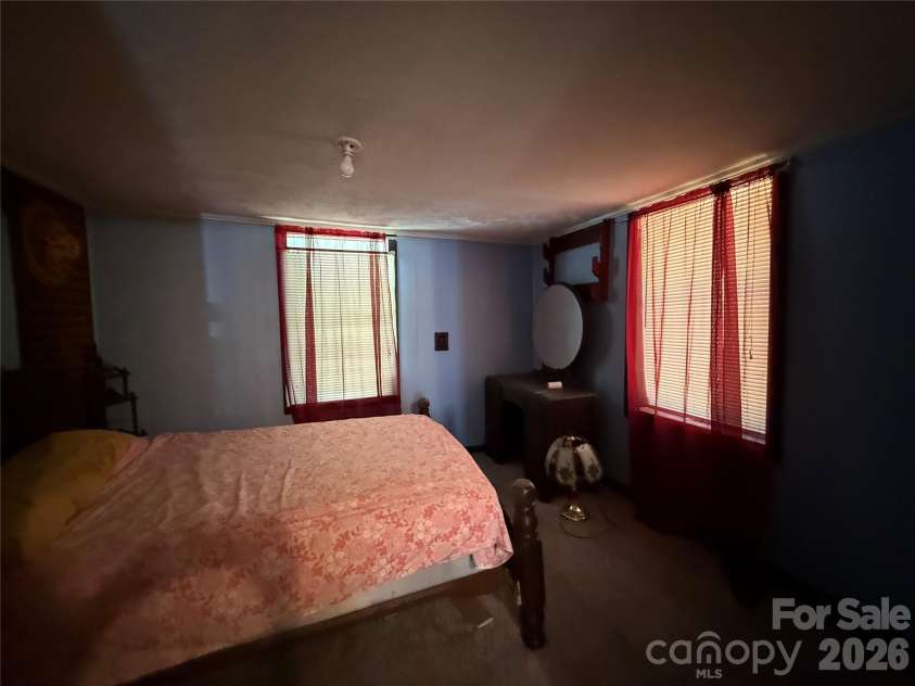 6410 Rockwell Boulevard, Charlotte, NC 28269.  MLS# CAR4373668, YatesRealty ID 15001. 