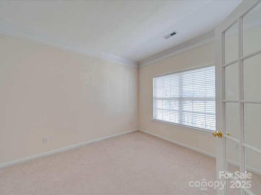 9684 Ravenscroft Lane, Concord, NC 28027.  MLS# CAR4230597, YatesRealty ID 15001. Office