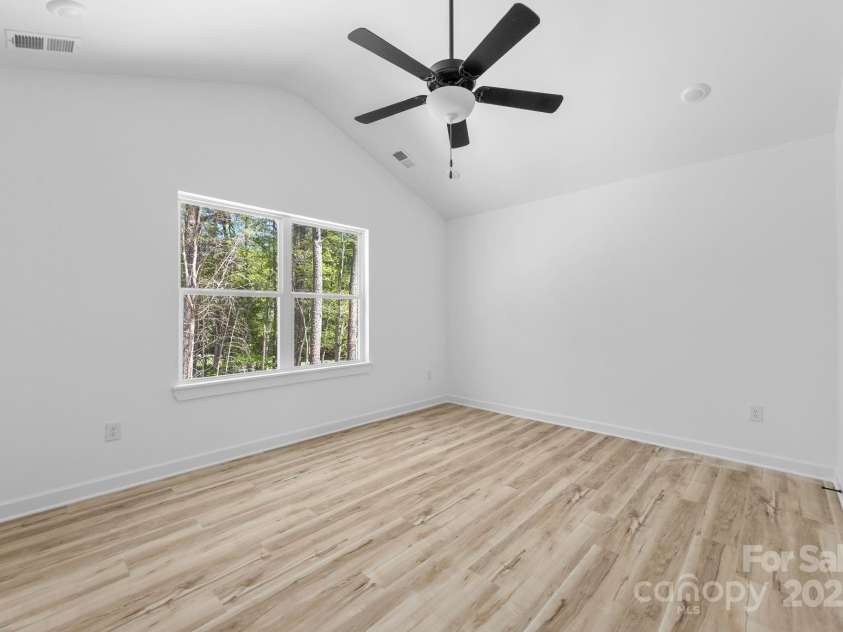 1611 Carlton Avenue, Kannapolis, NC 28083.  MLS# CAR4234812, YatesRealty ID 15002. 