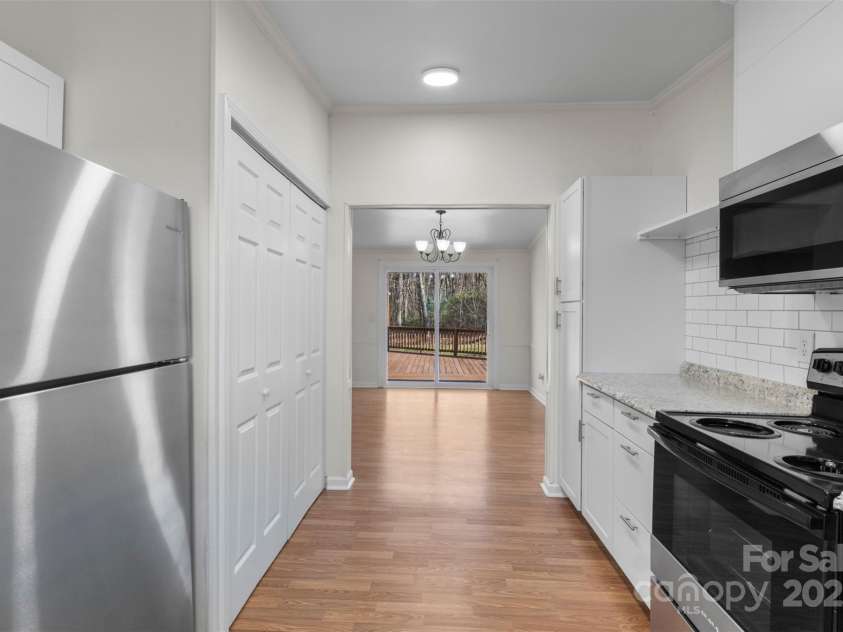 2390 Old Wilkesboro Road, Statesville, NC 28625.  MLS# CAR4240423, YatesRealty ID 15003. 