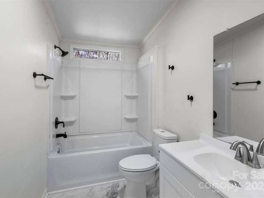 2390 Old Wilkesboro Road, Statesville, NC 28625.  MLS# CAR4240423, YatesRealty ID 15003. 